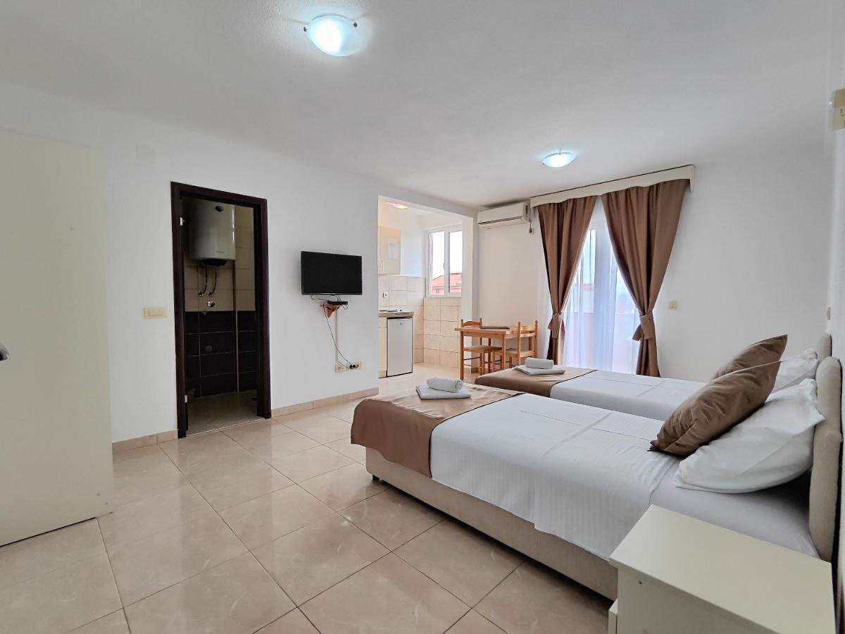 Villa Hera Budva Exterior photo