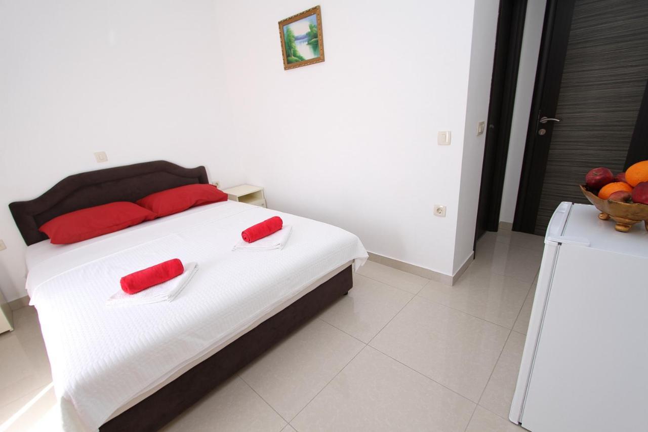Villa Hera Budva Exterior photo